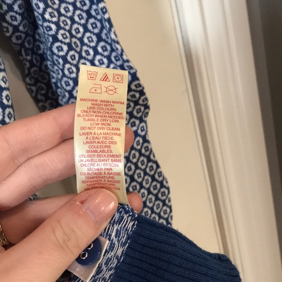 3/$20 Blue and White Patterned Cardigan - Picture 5 of 5